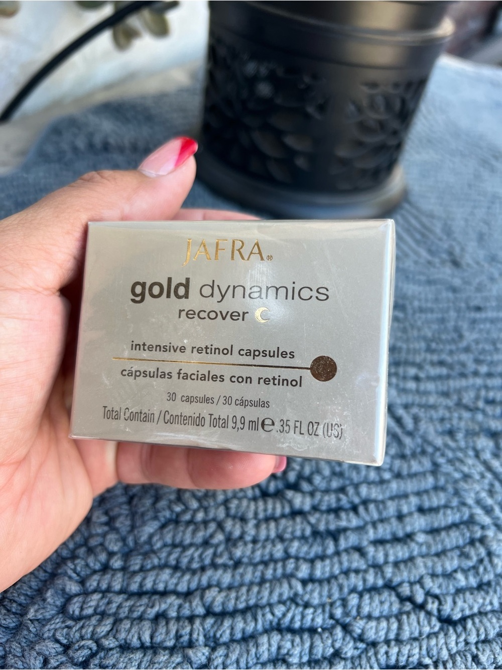 JAFRA Gold Dynamics Recover Intensive Retinol Capsules - Gold